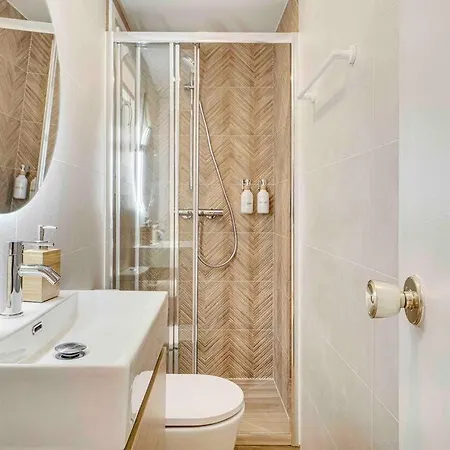Casa Mandarina: 4 Bedrooms - 2 Terraces - Parking Holiday home