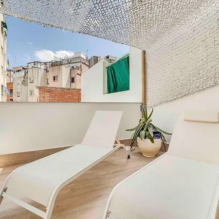 Casa Mandarina: 4 Bedrooms - 2 Terraces - Parking * L'Hospitalet de Llobregat