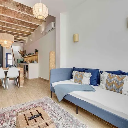 Casa Mandarina: 4 Bedrooms - 2 Terraces - Parking * L'Hospitalet de Llobregat