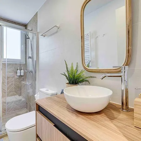 Casa Mandarina: 4 Bedrooms - 2 Terraces - Parking Ferienhaus *